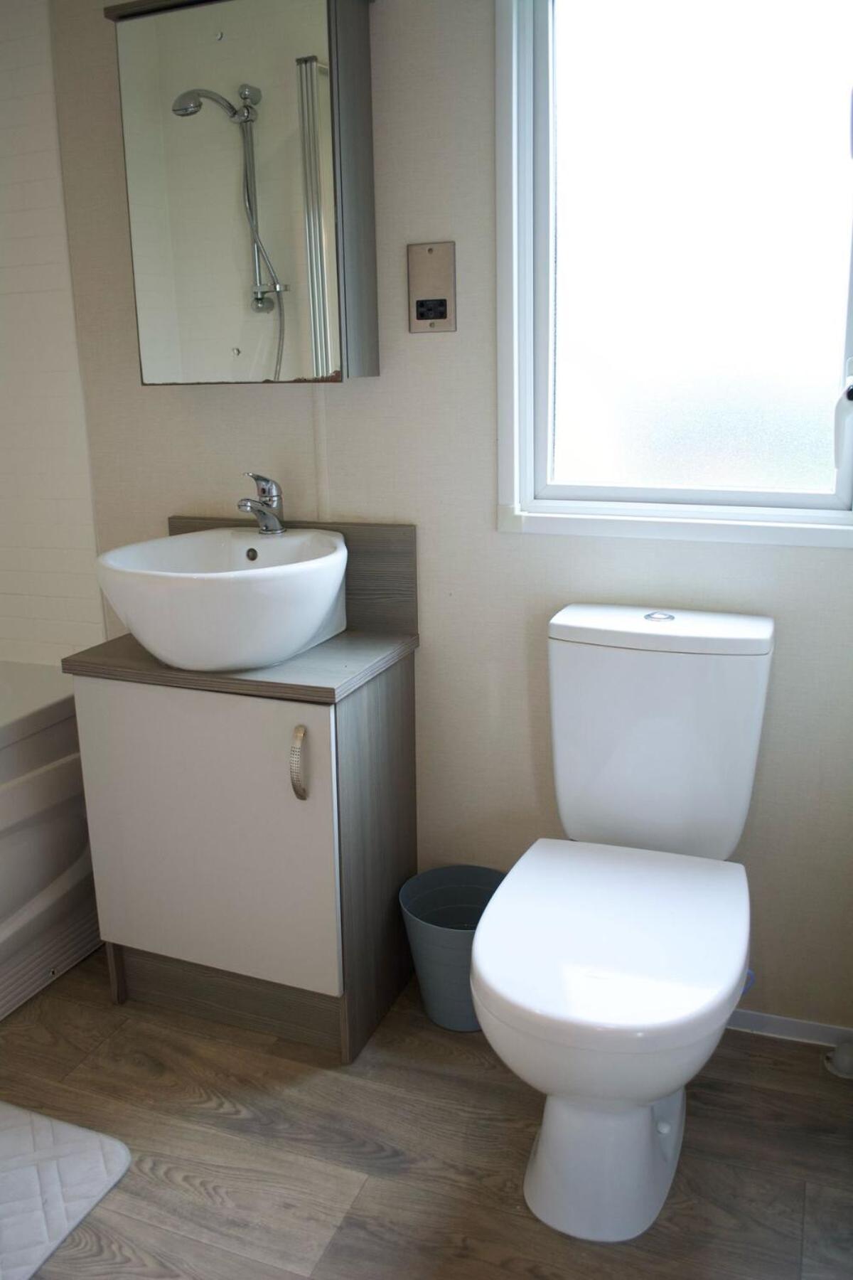 Cosy For 6 In Great Billing Northampton