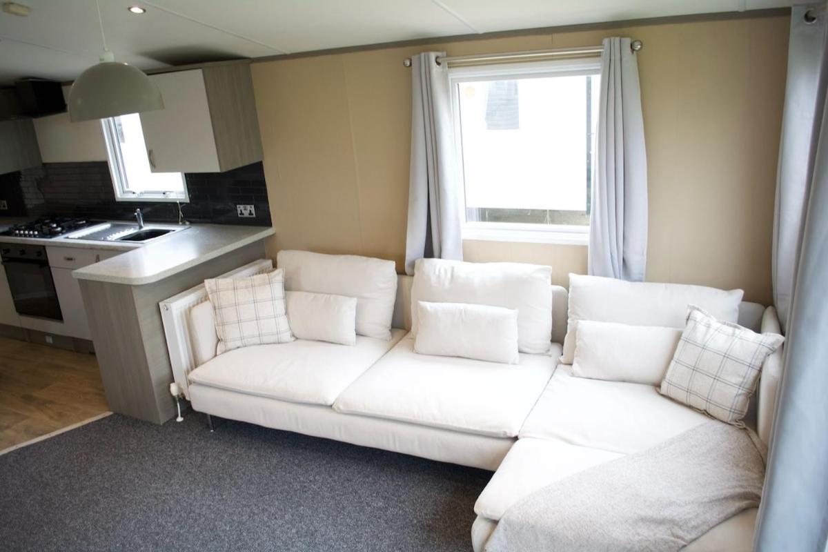 Cosy For 6 In Great Billing Northampton